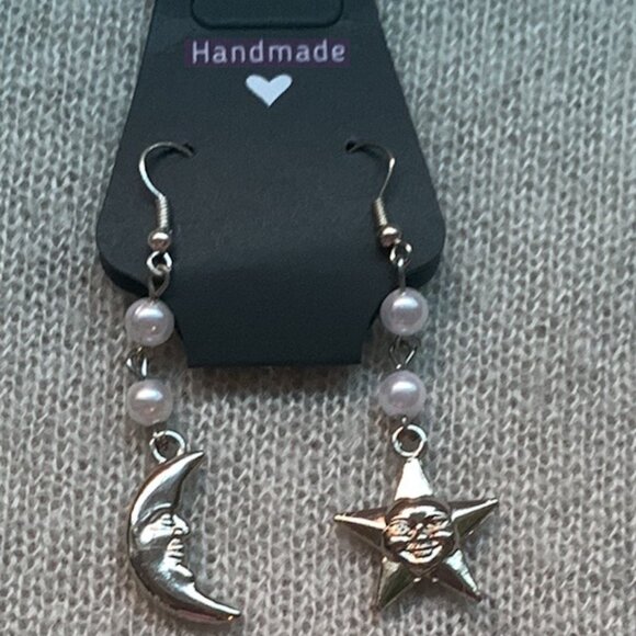Earrings - Silver and white pearls Moon Star - Picture 1 of 5